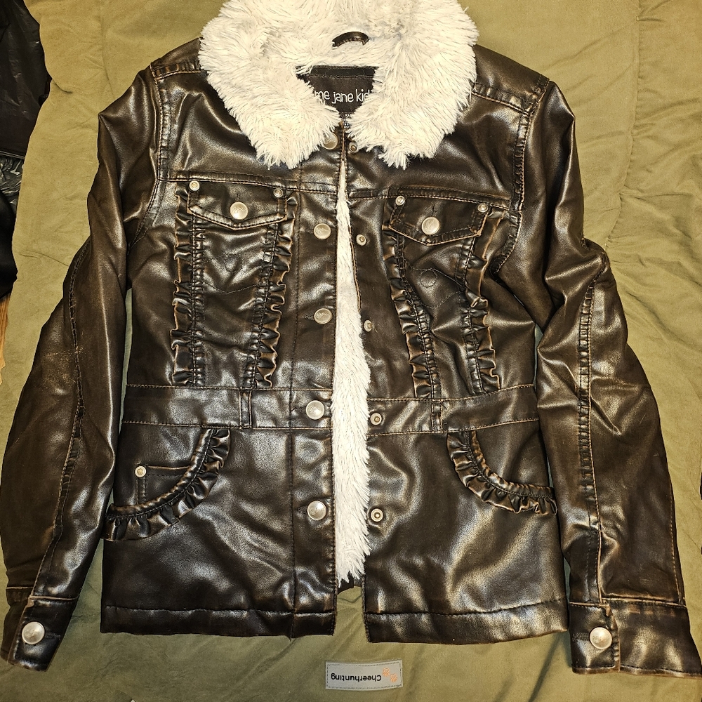 Me Jane Kids coat faux leather with fur trim 10/12